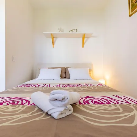 Dijana 1 Bdr With Balcony Apartment Zadar