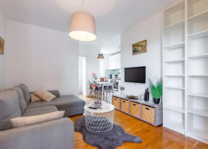 Dijana 1 Bdr With Balcony