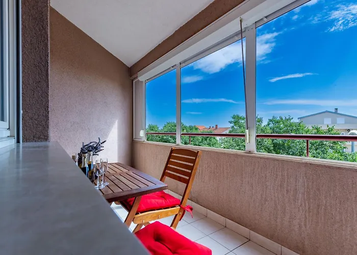 Apartment Dijana 1 Bdr With Balcony *