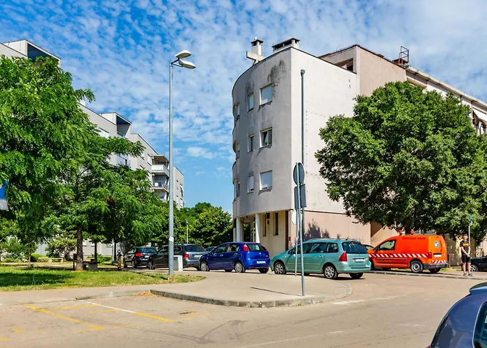 Apartment Dijana 1 Bdr With Balcony *